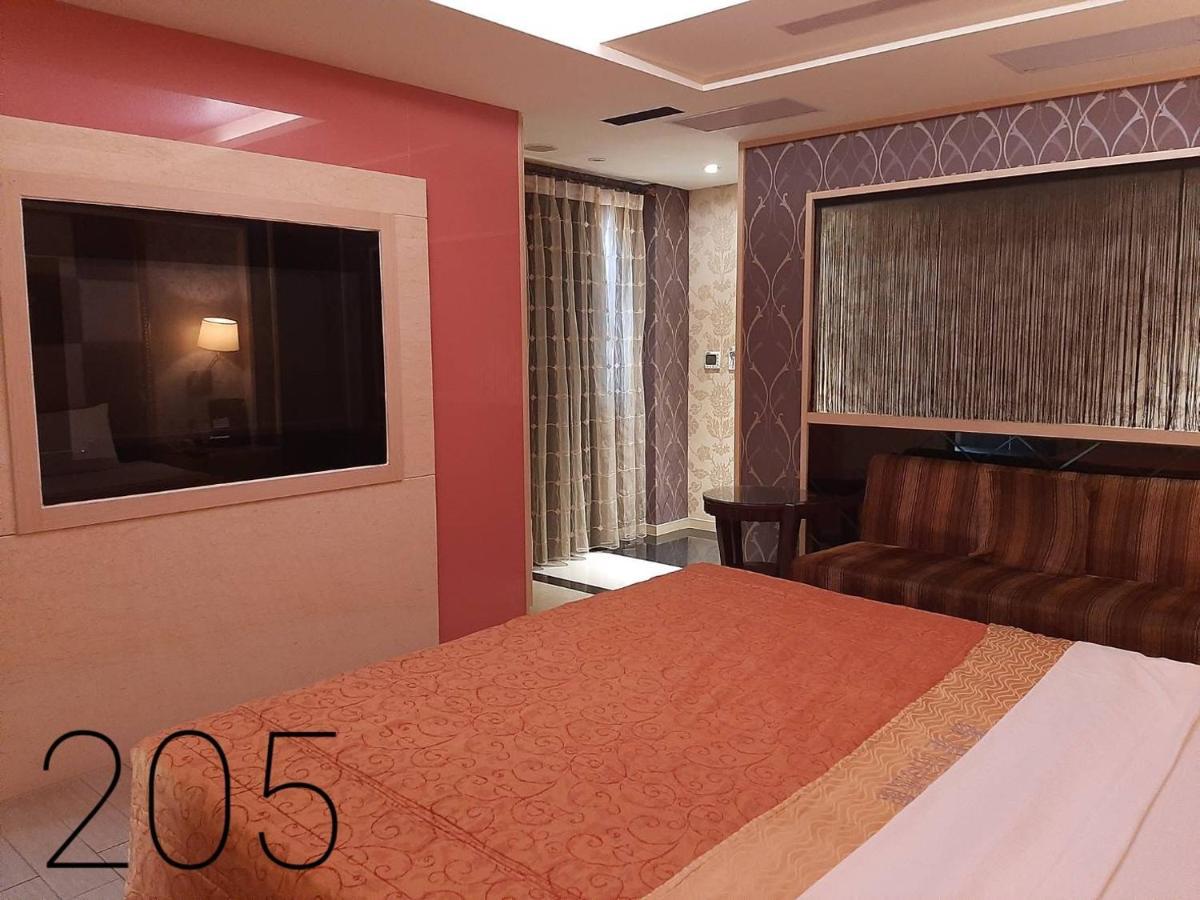 Chateau Motel & Spa Daliao Extérieur photo